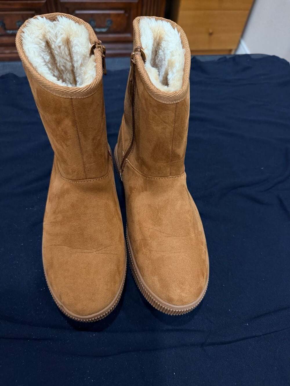 Cat & Jack Emily Suede Shearling Style Boots Chestnut